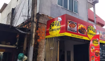 CASA COM PONTO COMERCIAL - GUAMÁ