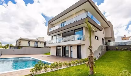 Casa em condomínio de Alto Padrão com 4 suítes em Campo Largo/PR