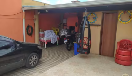 Casa em Campo Largo da Roseira, São José dos Pinhais/PR