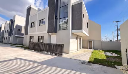 Sobrado com 3 dormitórios à venda, 105 m² por R$ 639.000,00 - Uberaba - Curitiba/PR