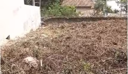 Ótimo Terreno   em meio a natureza- a 5 minutos da Granja Viana.