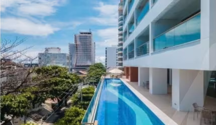 Apartamento quarto e sala na Barra para venda no edifício 535 vista mar com infraestrutura