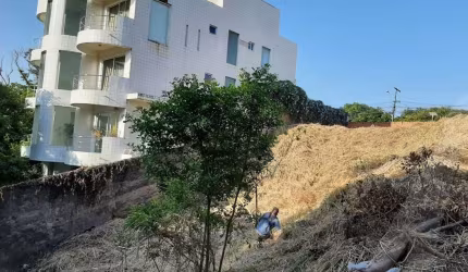 Terreno mudado frente de rua para venda em Villas do Atlântico
