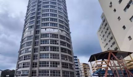Apartamento na Barra com 3 quartos e 1 suíte para venda amplo andar alto no edifício Módulo
