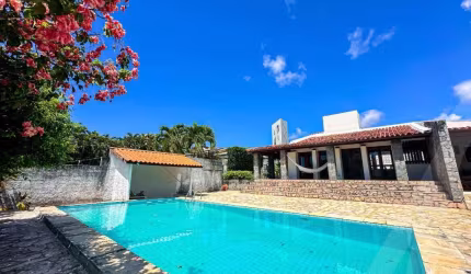 Casa solta com 3 quartos e 1 suíte garagem com piscina privativa em condomínio fechado em Lauro de Freitas para venda