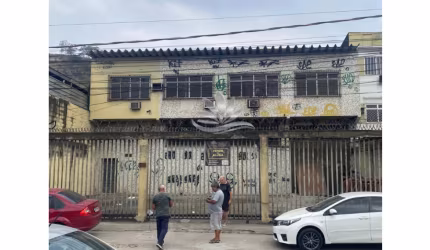 Excelente Galpão 696m²  estruturado para o seu negocio prosperar