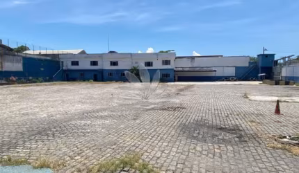 Galpão com Terreno de 3.000 m² em Ramos