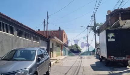 Casa Térrea para Venda em São Paulo, Jardim dos Manacás, 2 dormitórios, 1 banheiro, 3 vagas