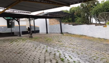 Imóvel comercial Ideal para Estacionamento ou Lava Car em Jundiaí