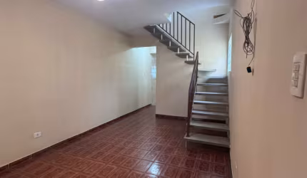 Casa com 3 quartos independente em Morro Doce