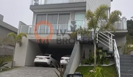Luxuosa Casa em Condomínio à Venda em Mogi das Cruzes-SP, Condominio arua brisas, arua, ecopark, 4 Quartos, 4 Suítes, 2 Salas, 6 Banheiros, 4 Vagas.