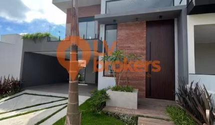 Casa em Condomínio de Luxo em Cézar de Souza, Mogi das Cruzes-SP: 3 Quartos, 3 Suítes, 3 Salas, 4 Banheiros, 6 Vagas, 204m². Venha Conferir!