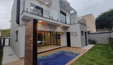 Imperdível: Casa em Condomínio de Luxo Bella Citta com 3 Quartos e 3 Suítes em Mogi das Cruzes-SP, Bairro Fazenda Rodeio