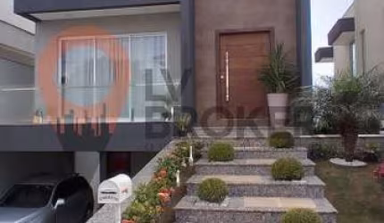 Casa em condomínio de luxo com 3 quartos, 3 suítes e 300m² em Mogi das Cruzes-SP - Arua Brisas.