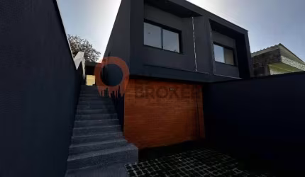 Casa terrea assobradada à Venda em Mogi das Cruzes-SP, 2 Quartos, 1 Suíte, 2 Banheiros, 2 Vagas de Garagem, 63m² Área.