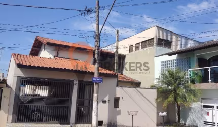 Sobrado à venda em Suzano-SP, Vila Bela Vista, com 5 quartos, 1 suíte, 2 salas, 3 banheiros e 223,88m²!