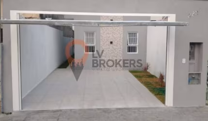 Casa à venda na Vila Industrial, Mogi das Cruzes-SP: 3 quartos, 1 suíte, 2 salas, 2 banheiros, 2 vagas de garagem, 68m².
