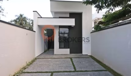 Imperdível oportunidade! Casa à venda em Mogi das Cruzes-SP, Vila Caputera: 3 quartos, 1 suíte, 1 sala, 3 banheiros, 2 vagas, 81m²