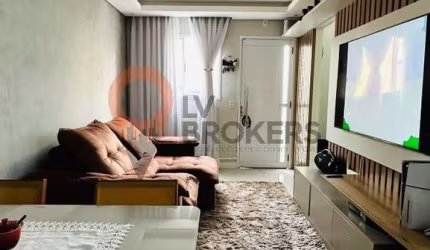 Casa em Condomínio  em Suzano-SP, Chácara Faggion: 2 quartos, 2 salas, 2 banheiros, 2 vagas de garagem, 62m².