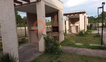 Imperdível oportunidade de apartamento à venda em Suzano-SP, bairro Caxangá: 2 quartos, 2 salas, 1 banheiro, garagem e 45m²!