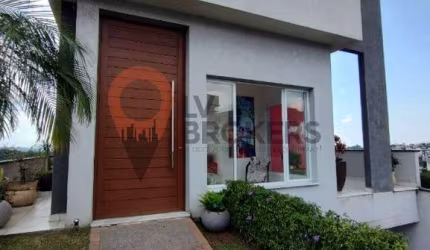 CASA COM UMA VISTA ESPETACULAR A VENDA NO ARUA BRISAS - 3 SUITES - PISCIANA