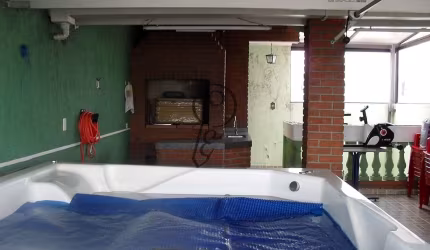 Sobrado com 2 dormitórios, 2 vagas de garagem e área de churrasqueira com spa,  à venda, Cerâmica,
