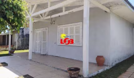 Sobrado à Venda em Marisul, Imbé - Piscina, Pátio Fechado e 5 dormitórios- Imperdível!
