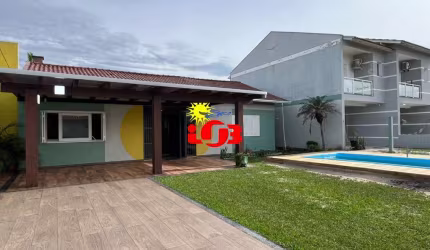 Casa à venda em Imbé à poucos metros do mar!!