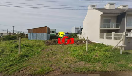 Terreno ao lado de avenida principal no centro de Imbé-RS!
