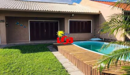 Linda Casa em Mariluz, Imbé:  Piscina e Jardim, próximo ao Mar