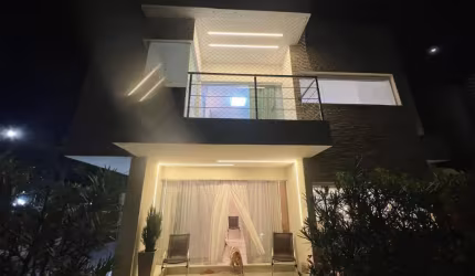 Oportunidade em Piatã – Casa Ampla com 4 Suítes, Piscina e Energia Solar!
