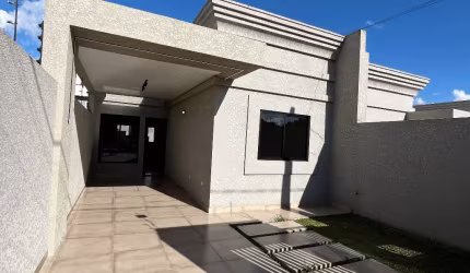 LINDA CASA EM ARAUCARIA