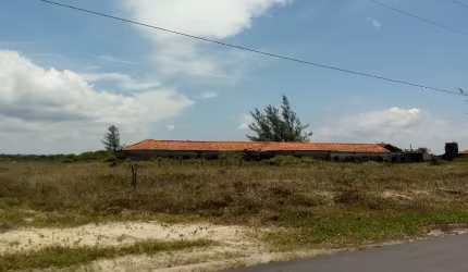 Terreno de lado da Av. da Praia com preço baixo e plano para construir