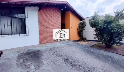 Casa para Locação em Pindamonhangaba, Alto do Cardoso, 3 dormitórios, 1 suíte, 1 banheiro, 2 vagas