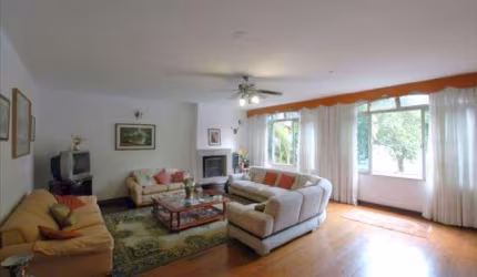 Casa com 4 quartos à venda em Vila Inah - SP