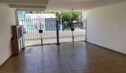 Sobrado com 4 quartos à venda em Alto De Pinheiros - SP