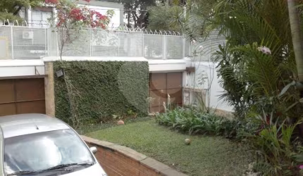 Casa com 3 quartos à venda em Jardim Novo Mundo - SP