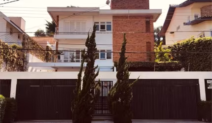 Casa com 4 quartos à venda em Jardim Guedala - SP