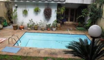 Sobrado com 4 quartos à venda em Vila Gumercindo - SP