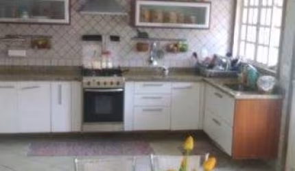 Casa térrea com 4 quartos à venda em Chácara Mafalda - SP