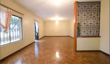 Casa com 4 quartos à venda em Aclimação - SP