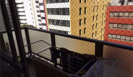 Apartamento com 3 quartos à venda em Aclimação - SP