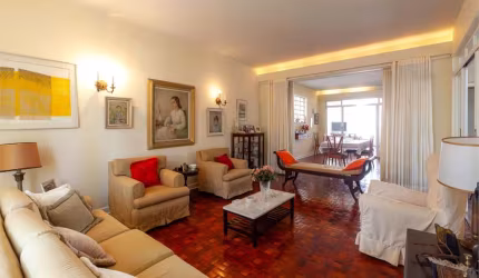 Casa com 4 quartos à venda em Pacaembu - SP