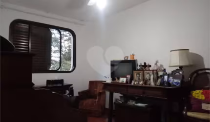 Apartamento com 2 quartos à venda em Cerqueira César - SP