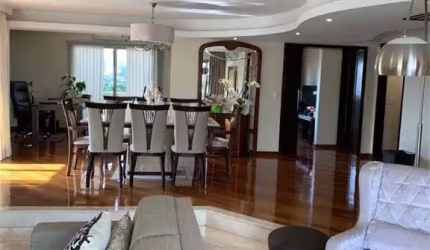 Apartamento com 4 quartos à venda em Moema - SP