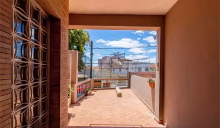 Casa com 4 quartos à venda ou para locação em Vila Monumento - SP