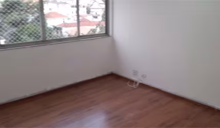 Apartamento com 3 quartos à venda em Cambuci - SP