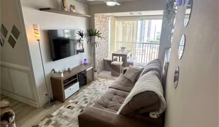 Apartamento com 2 quartos à venda em Tatuapé - SP