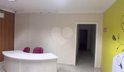 Casa com 5 quartos à venda ou para locação em Saúde - SP