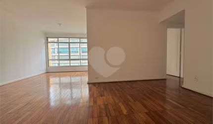 Apartamento com 3 quartos à venda em Vila Nova Conceição - SP